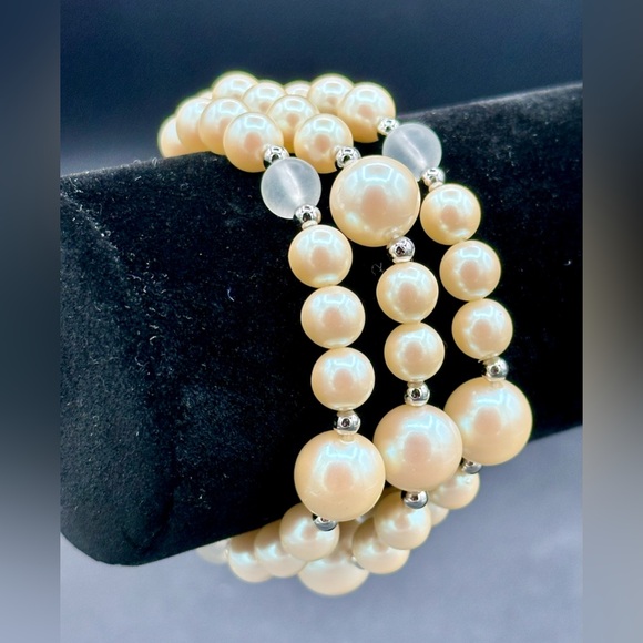 Pearl! Three Strands, Signed, Monet Faux Pearl Triple Row Goldtone Wide Bracelet - Picture 2 of 5